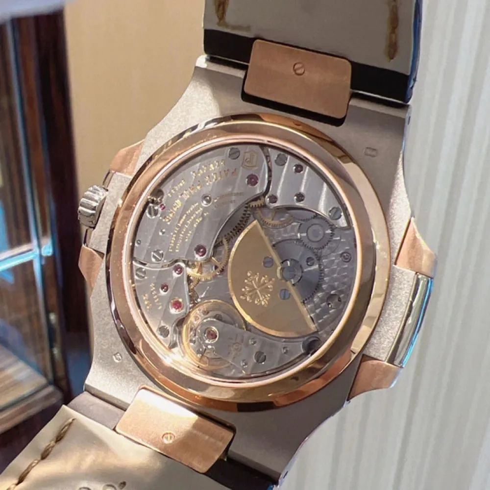 5712Gr-001 Patek Philippe Nautilus 5712Gr-001 Patek Philippe Nautilus