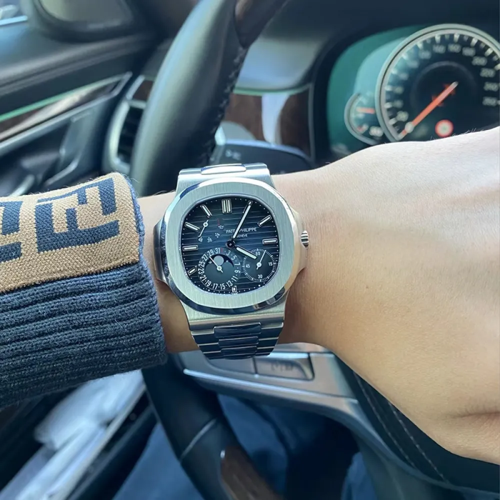 5712/1A Patek Philippe- Nautilus 5712/1A Patek Philippe- Nautilus