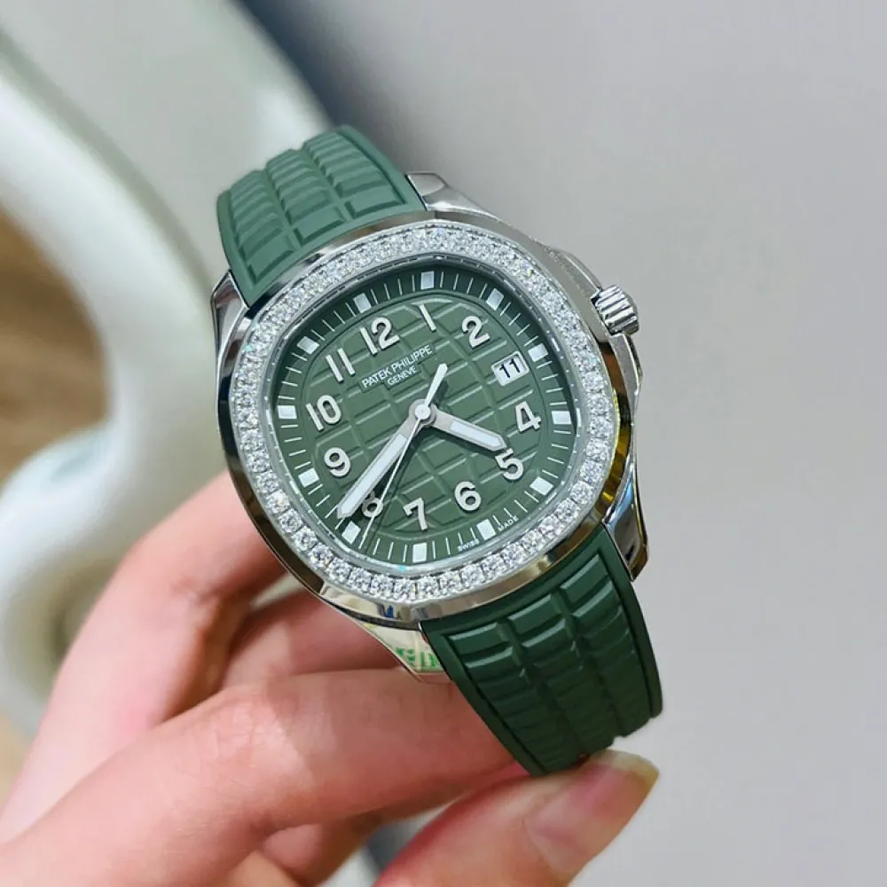 5267/200A-011-Patek Philippe Aquanaut 5267/200A-011-Patek Philippe Aquanaut