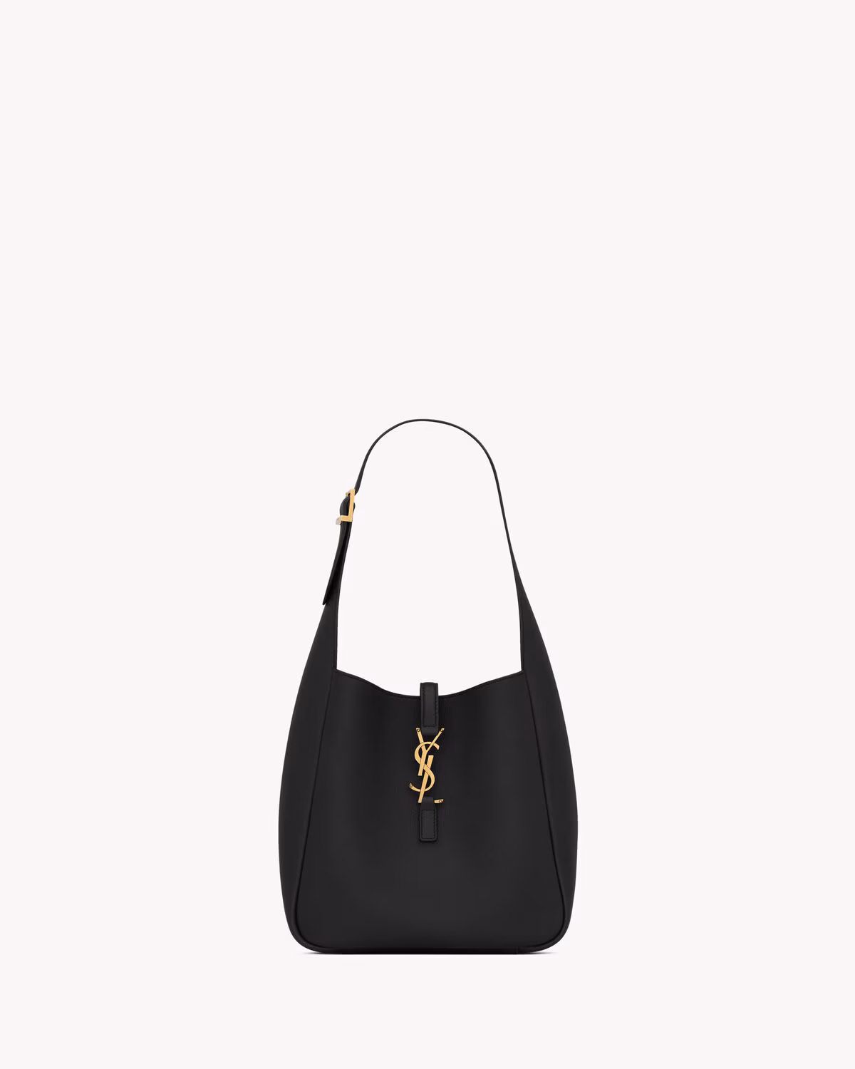 Le 5 À 7 Supple Small In Grained Leather