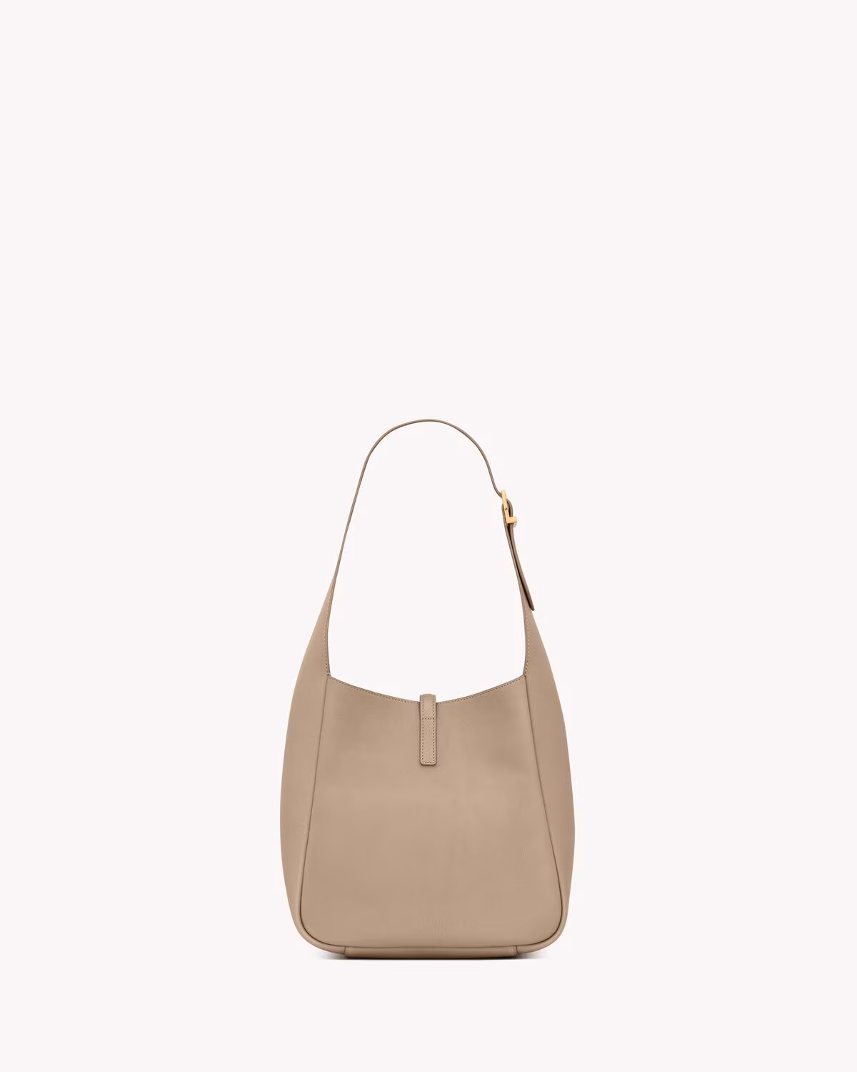 Le 5 À 7 Supple Small In Grained Leather