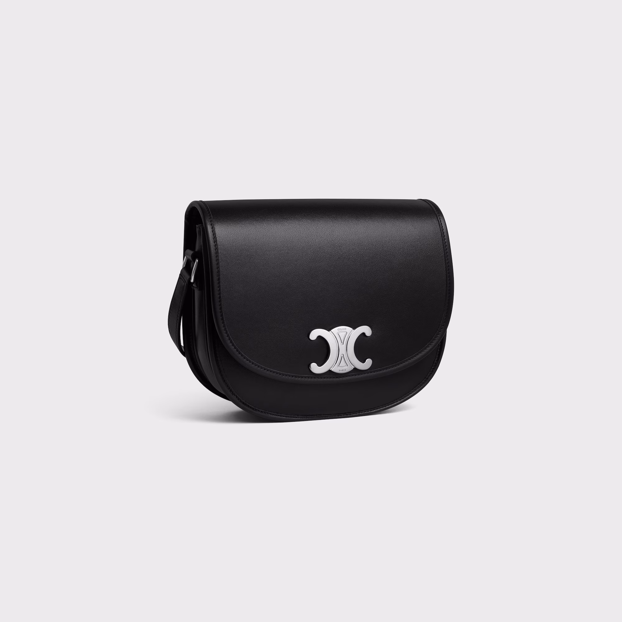 Medium Besace Triomphe In Supple Natural Calfskin Medium Besace Triomphe In Supple Natural Calfskin